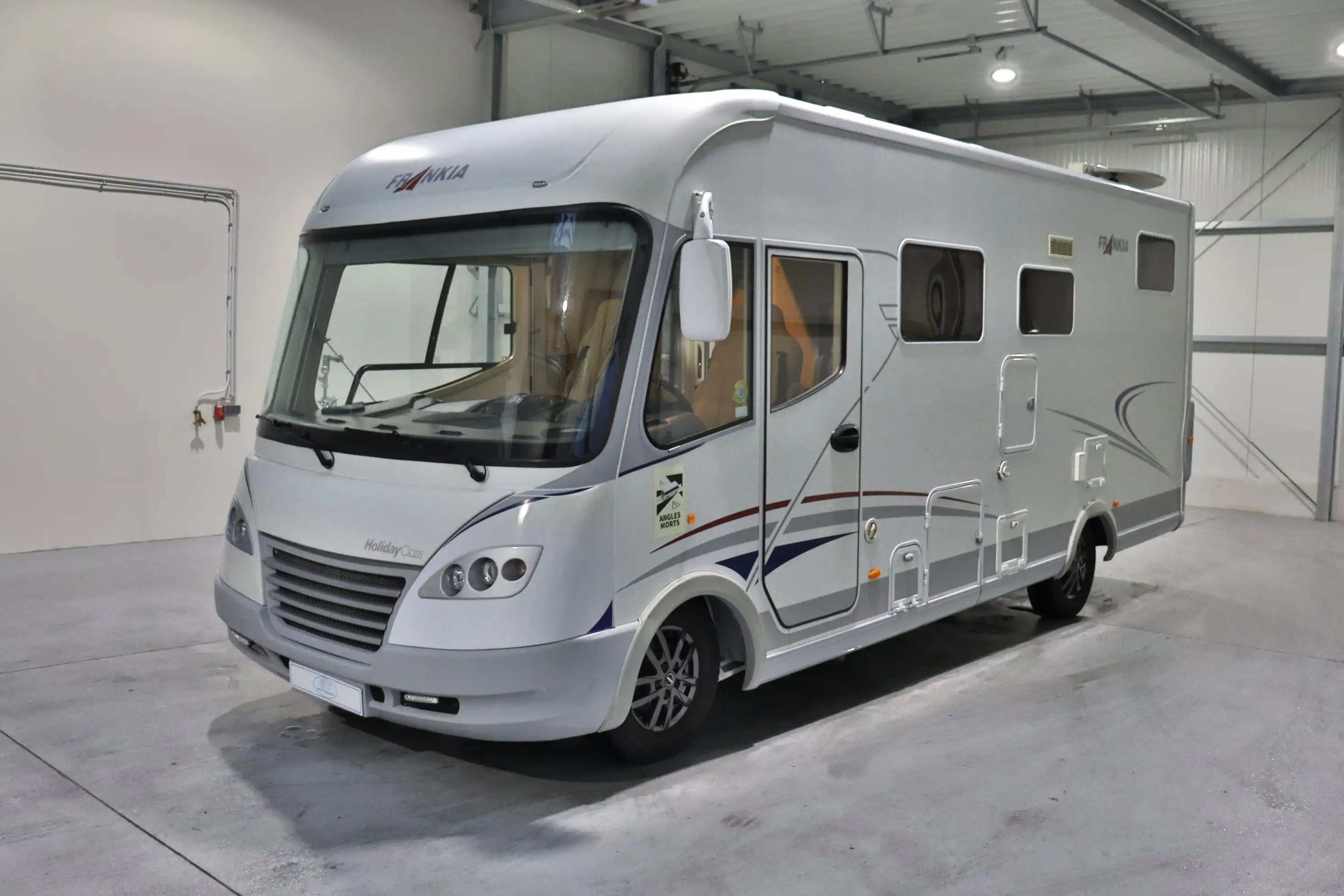FRANKIA I 680 BK Holiday Class